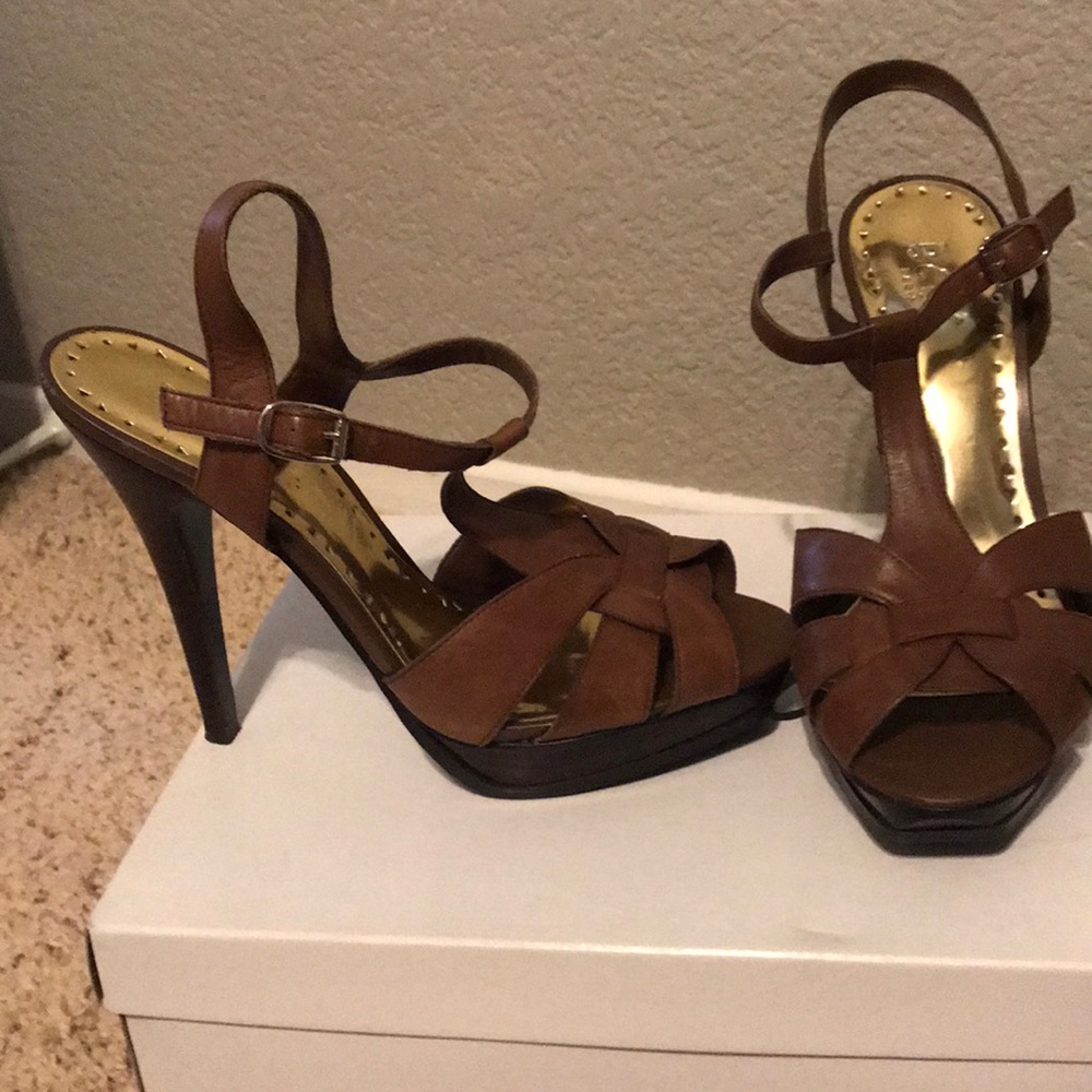 BCBG Paris Lulu Platform TSandal Brown Leather 8.5